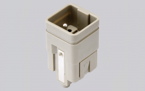 HQ-005/0-MC | High-Quality Rectangular Connectors