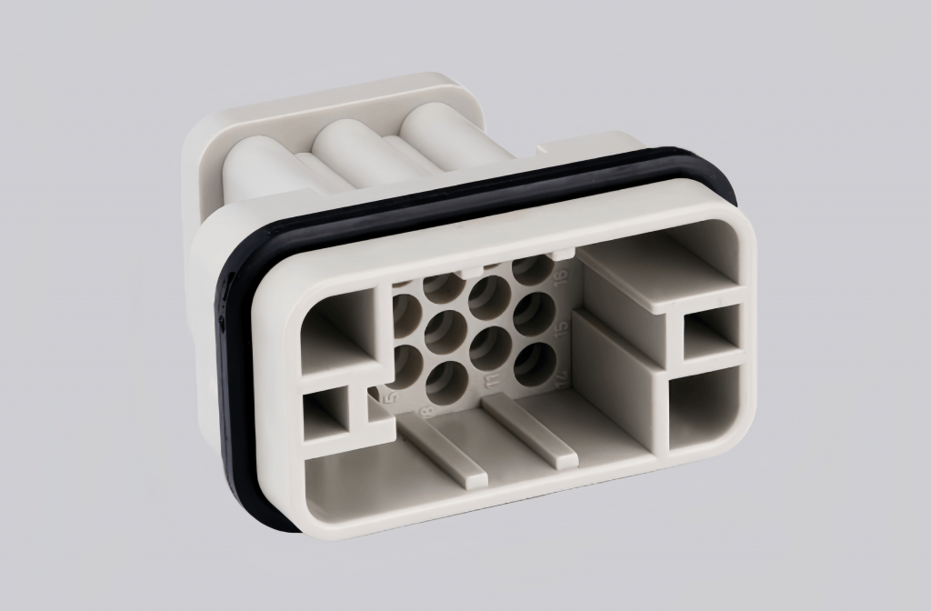 HQ-017-MC | High-Quality Rectangular Connectors-RedTech360
